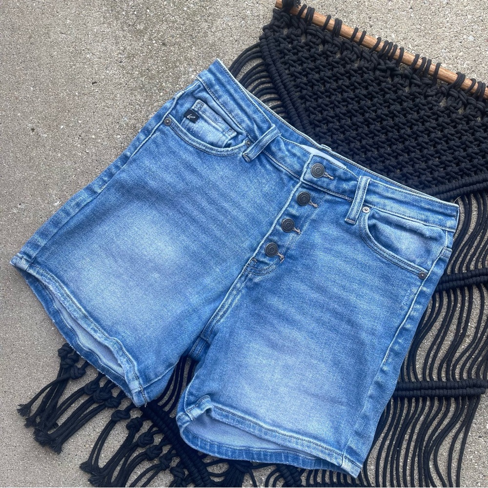 Kancan High Rise Jean Shorts Size 27
